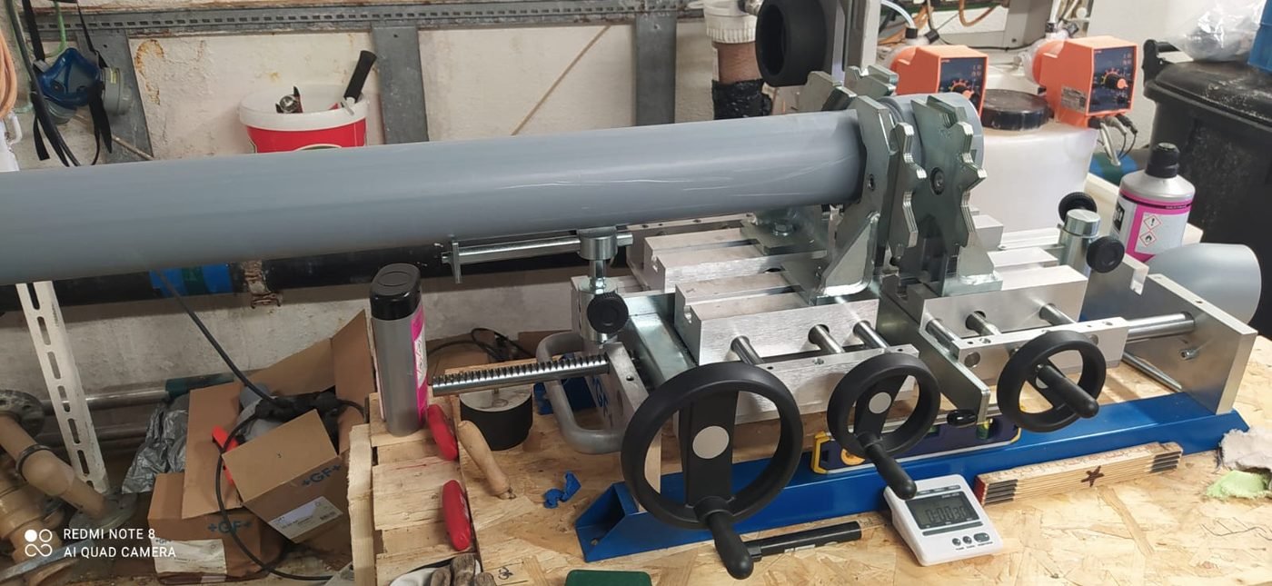 Thermofusion bench — Georg Fischer butt-fusion machine setup